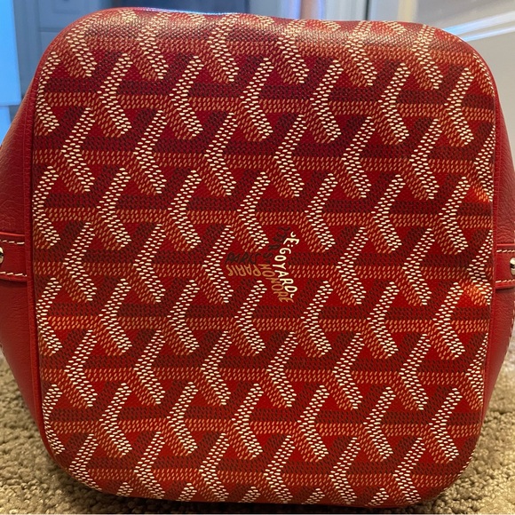 Authentic and Brand new Goyard Petit Bucket Bag in red color. Dust bag & papers - Picture 6 of 10